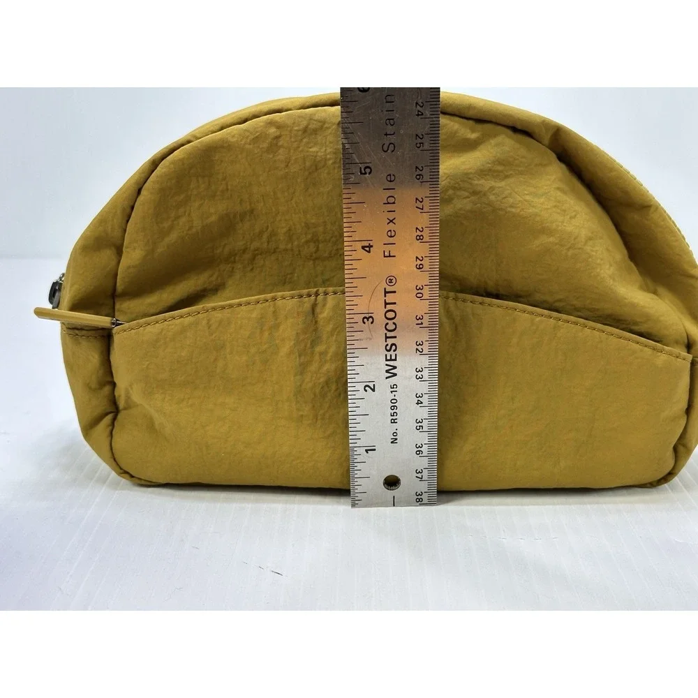 Lululemon Go Getter Pouch 4L Mustard Cosmetic Bag Accessory Clutch Zip Close